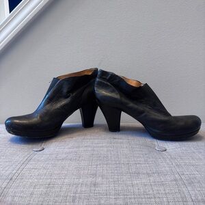 Naya Anthropologie Black Leather Heeled Ankle Boots Booties Sz 10